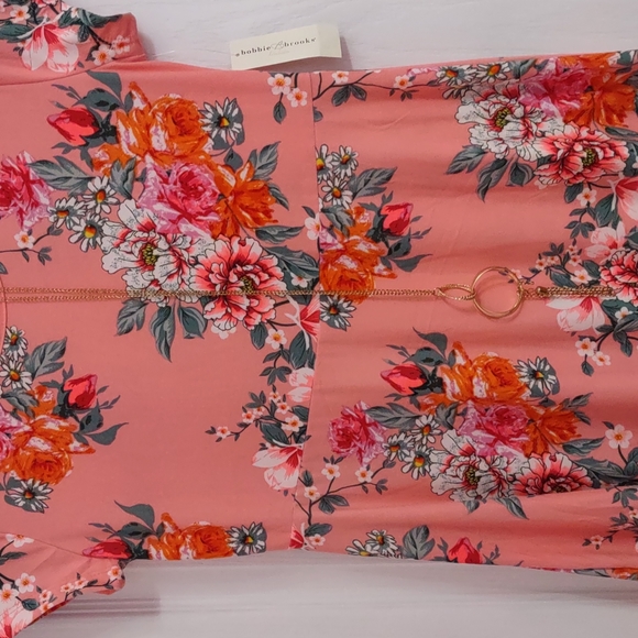 Ladies Dress - Picture 2 of 5